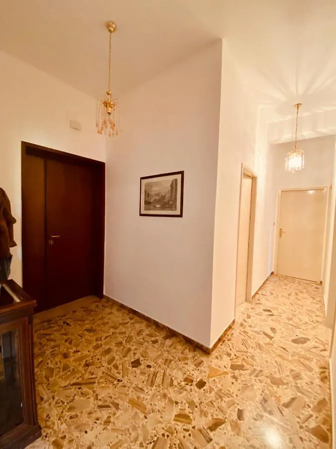 Apartment La Casa Di Elodie Italy